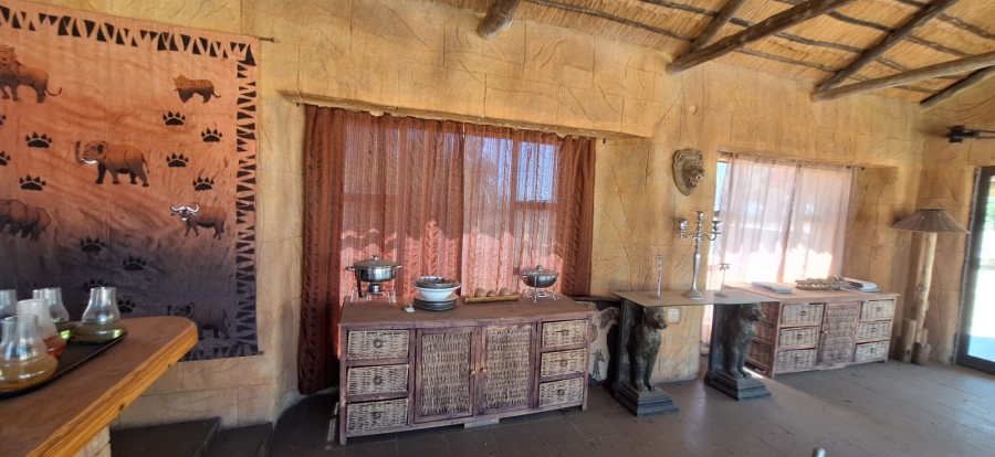 6 Bedroom Property for Sale in Zeerust North West
